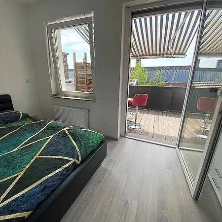 Schone 2 Mit Bad Und Kuche Apartamento Mönchengladbach